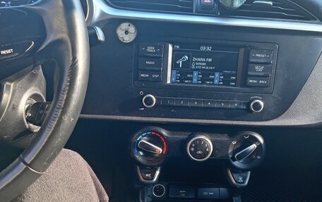 KIA Rio IV, 2020 год, 1 000 000 рублей, 1 фотография