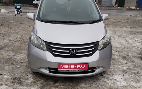 Honda Freed I, 2009 год, 900 000 рублей, 1 фотография
