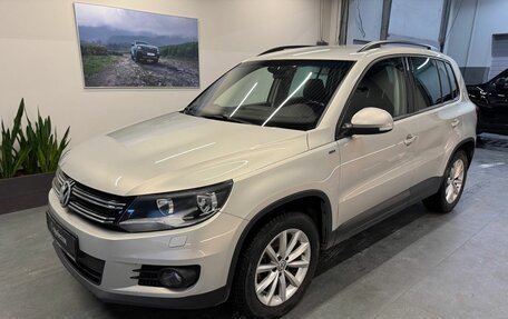 Volkswagen Tiguan I, 2015 год, 1 399 000 рублей, 1 фотография