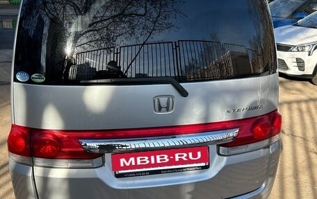 Honda Stepwgn III, 2005 год, 860 000 рублей, 3 фотография