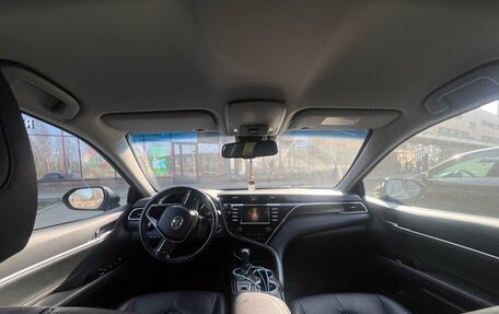 Toyota Camry, 2020 год, 2 700 000 рублей, 5 фотография