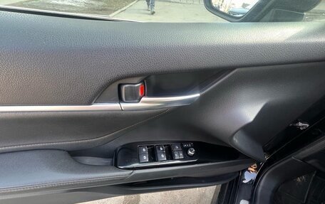 Toyota Camry, 2020 год, 2 700 000 рублей, 11 фотография