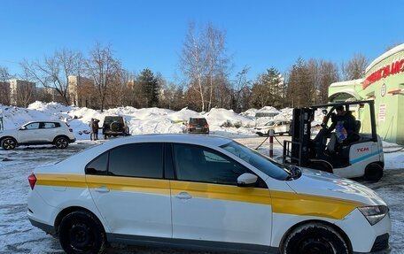 Skoda Rapid II, 2020 год, 1 000 000 рублей, 5 фотография