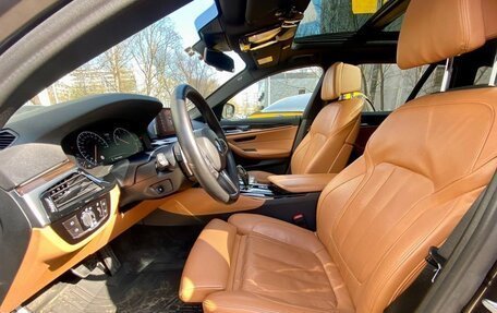 BMW 5 серия, 2019 год, 3 600 000 рублей, 13 фотография