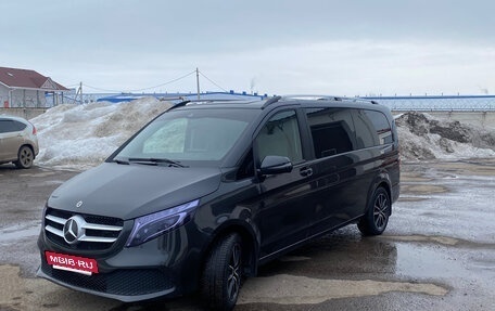 Mercedes-Benz V-Класс, 2021 год, 6 600 000 рублей, 2 фотография