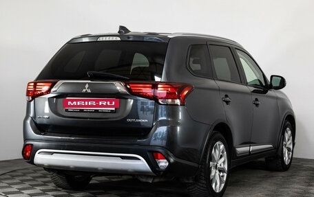 Mitsubishi Outlander III рестайлинг 3, 2019 год, 2 299 000 рублей, 5 фотография