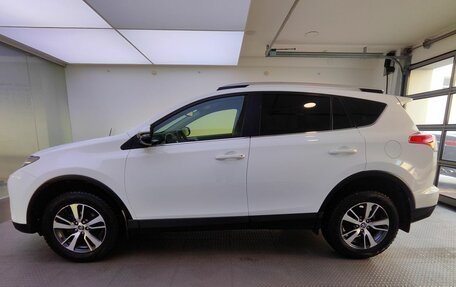 Toyota RAV4, 2015 год, 2 299 000 рублей, 10 фотография