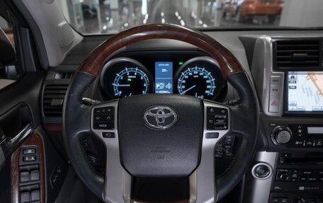 Toyota Land Cruiser Prado 150 рестайлинг 2, 2011 год, 3 080 000 рублей, 10 фотография