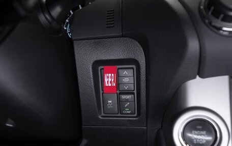 Toyota Land Cruiser Prado 150 рестайлинг 2, 2011 год, 3 080 000 рублей, 24 фотография