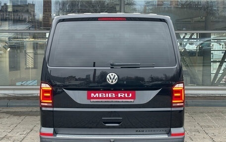 Volkswagen Multivan T6 рестайлинг, 2018 год, 4 600 000 рублей, 4 фотография