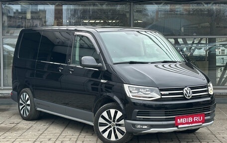 Volkswagen Multivan T6 рестайлинг, 2018 год, 4 600 000 рублей, 7 фотография