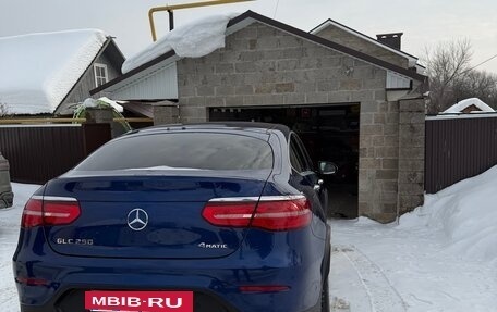 Mercedes-Benz GLC Coupe, 2019 год, 4 200 000 рублей, 3 фотография