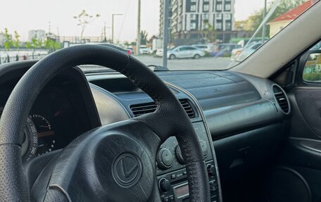 Lexus IS II рестайлинг 2, 2000 год, 730 000 рублей, 4 фотография