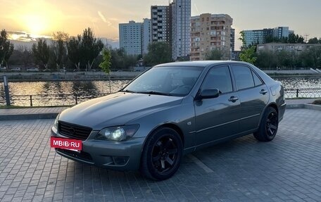 Lexus IS II рестайлинг 2, 2000 год, 730 000 рублей, 13 фотография