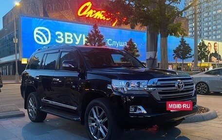 Toyota Land Cruiser 200, 2011 год, 3 700 000 рублей, 11 фотография