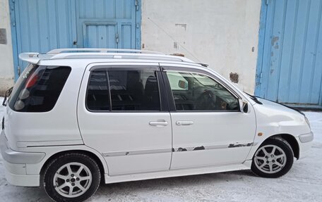 Toyota Raum I, 2001 год, 355 000 рублей, 3 фотография