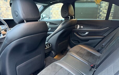 Mercedes-Benz E-Класс, 2018 год, 4 400 000 рублей, 16 фотография