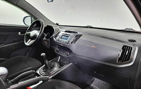 KIA Sportage III, 2011 год, 999 000 рублей, 13 фотография