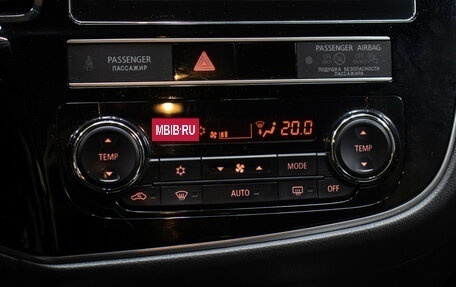 Mitsubishi Outlander III рестайлинг 3, 2020 год, 2 298 000 рублей, 18 фотография