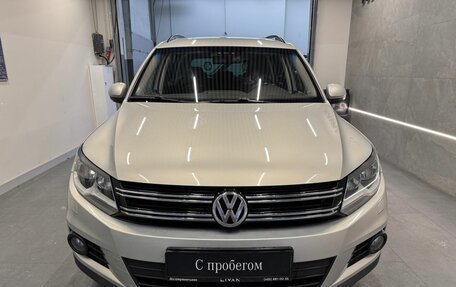 Volkswagen Tiguan I, 2015 год, 1 399 000 рублей, 2 фотография