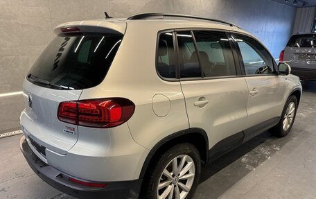 Volkswagen Tiguan I, 2015 год, 1 399 000 рублей, 4 фотография