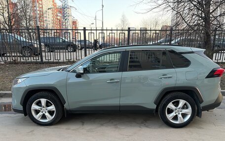 Toyota RAV4, 2019 год, 4 000 000 рублей, 2 фотография