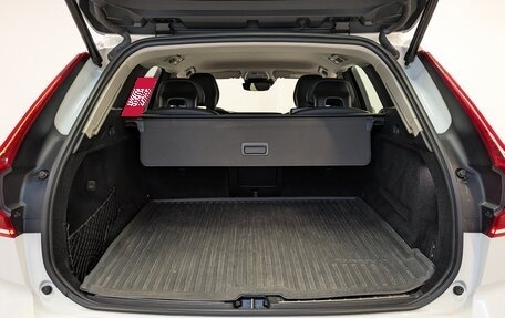 Volvo XC60 II, 2018 год, 3 350 000 рублей, 10 фотография