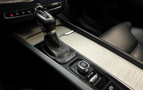 Volvo XC60 II, 2018 год, 3 350 000 рублей, 29 фотография