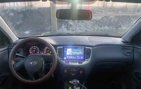 KIA Rio II, 2010 год, 650 000 рублей, 2 фотография