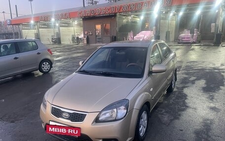 KIA Rio II, 2010 год, 650 000 рублей, 7 фотография