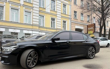 BMW 7 серия, 2017 год, 5 900 000 рублей, 8 фотография