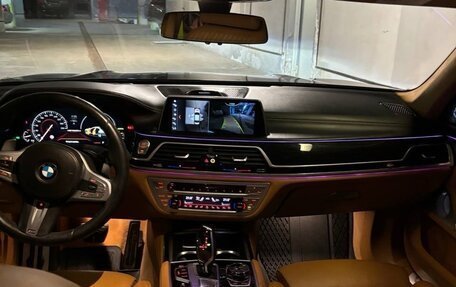 BMW 7 серия, 2017 год, 5 900 000 рублей, 13 фотография