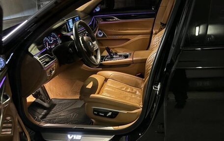 BMW 7 серия, 2017 год, 5 900 000 рублей, 14 фотография