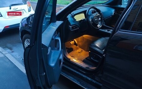 Jaguar F-Pace, 2016 год, 3 200 000 рублей, 25 фотография