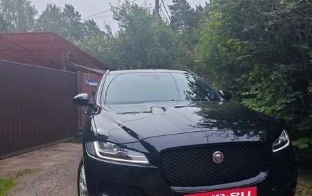 Jaguar F-Pace, 2016 год, 3 200 000 рублей, 37 фотография