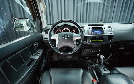 Toyota Hilux VII, 2014 год, 2 597 000 рублей, 8 фотография