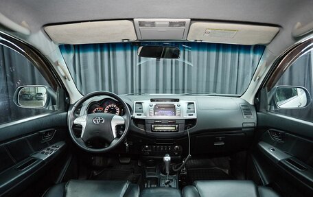 Toyota Hilux VII, 2014 год, 2 597 000 рублей, 7 фотография