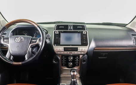 Toyota Land Cruiser Prado 150 рестайлинг 2, 2019 год, 7 149 000 рублей, 14 фотография