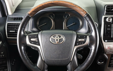 Toyota Land Cruiser Prado 150 рестайлинг 2, 2019 год, 7 149 000 рублей, 17 фотография