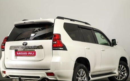 Toyota Land Cruiser Prado 150 рестайлинг 2, 2019 год, 7 149 000 рублей, 5 фотография