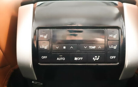 Toyota Land Cruiser Prado 150 рестайлинг 2, 2019 год, 7 149 000 рублей, 23 фотография