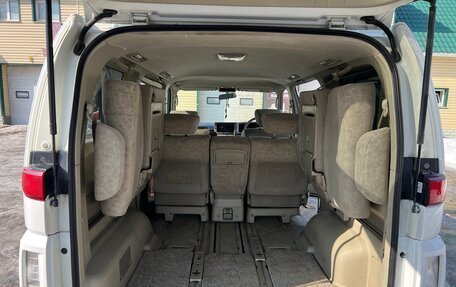 Nissan Elgrand III, 2003 год, 700 000 рублей, 3 фотография