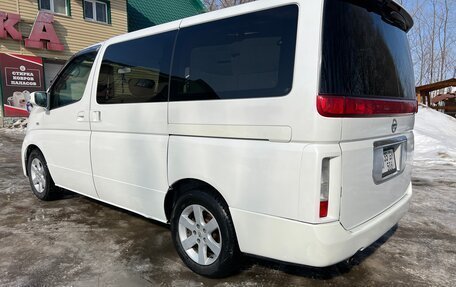 Nissan Elgrand III, 2003 год, 700 000 рублей, 7 фотография