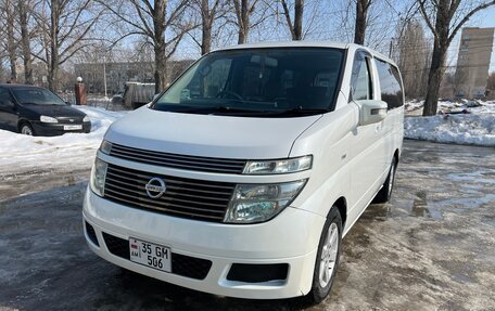 Nissan Elgrand III, 2003 год, 700 000 рублей, 2 фотография