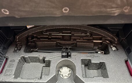 Toyota Venza, 2021 год, 4 300 000 рублей, 32 фотография