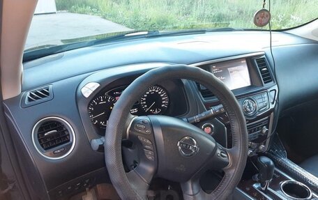 Nissan Pathfinder, 2014 год, 1 700 000 рублей, 16 фотография