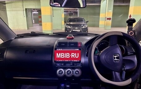 Honda Fit III, 2003 год, 360 000 рублей, 12 фотография