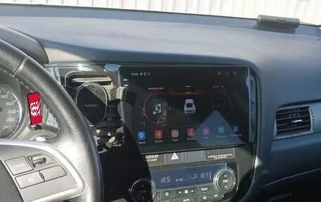 Mitsubishi Outlander III рестайлинг 3, 2013 год, 1 535 000 рублей, 3 фотография