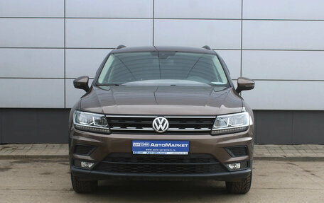 Volkswagen Tiguan II, 2020 год, 2 289 000 рублей, 2 фотография