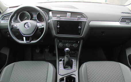 Volkswagen Tiguan II, 2020 год, 2 289 000 рублей, 9 фотография